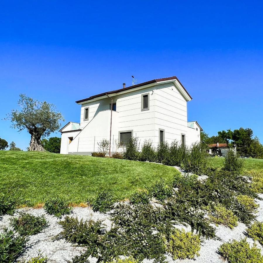 Agri-Relais Ventisettegradi Bed and Breakfast Montemarciano Eksteriør billede